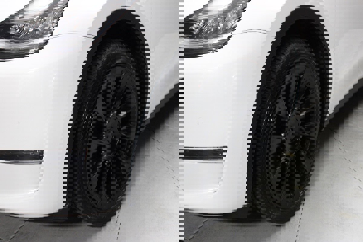 Used 2022 Tesla Model Y Long Range image 7