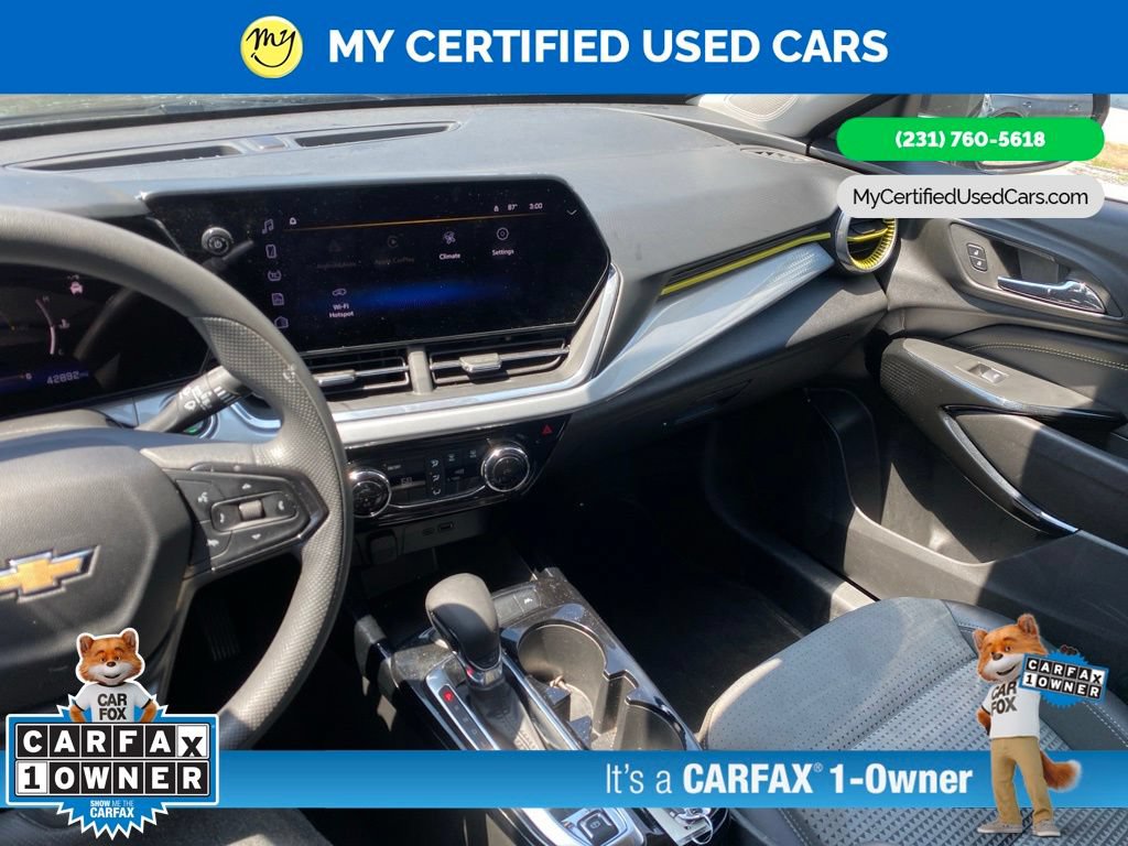 Used 2024 Chevrolet Trax LT FWD image 18