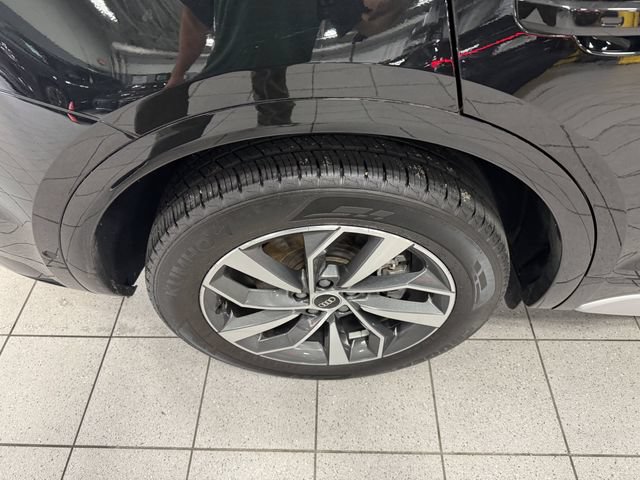 Certified 2023 Audi Q5 2.0T Prestige w/ Prestige Package AWD/4WD image 10