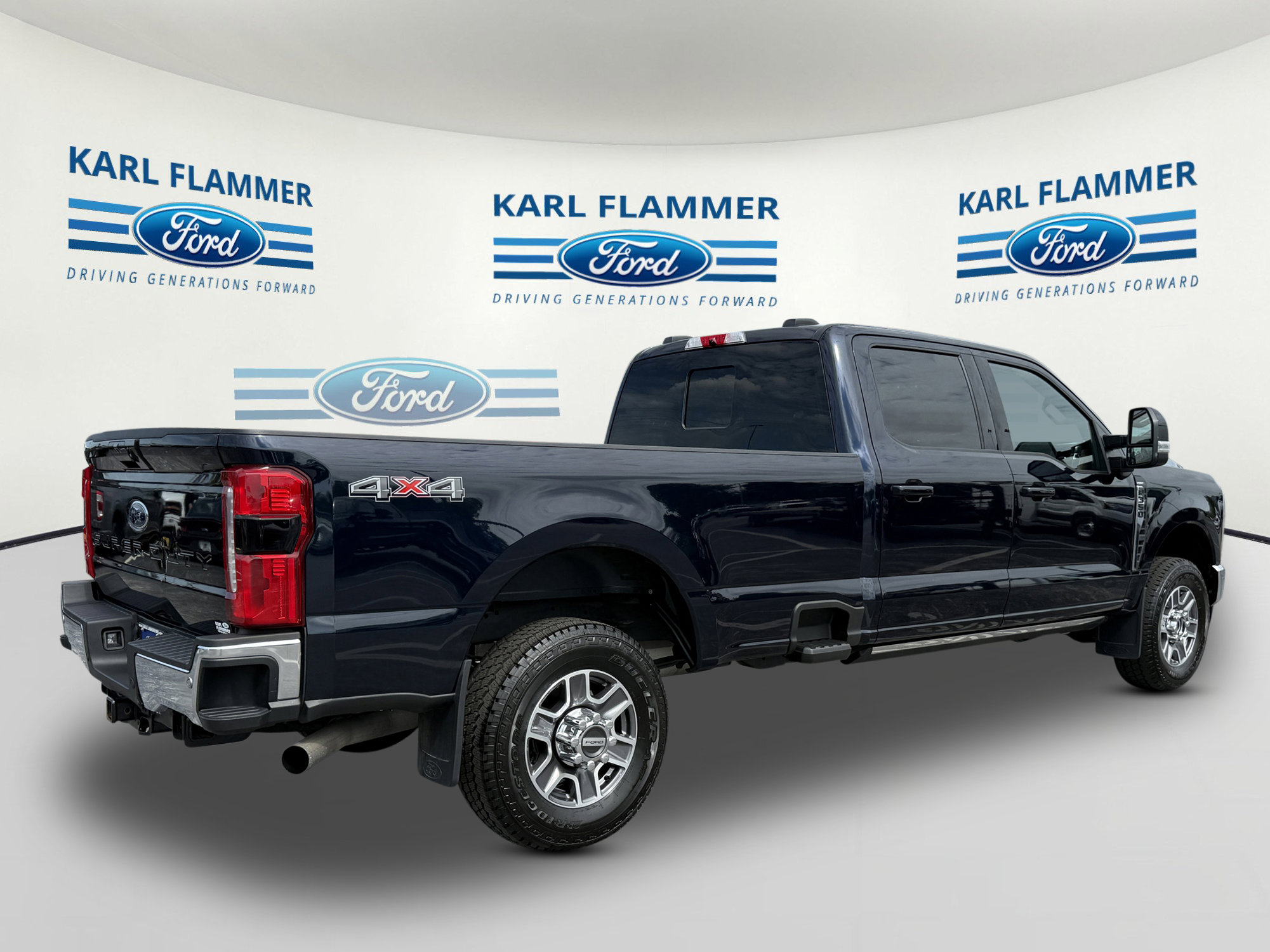Certified 2023 Ford F350 Lariat w/ Lariat Ultimate Package image 3