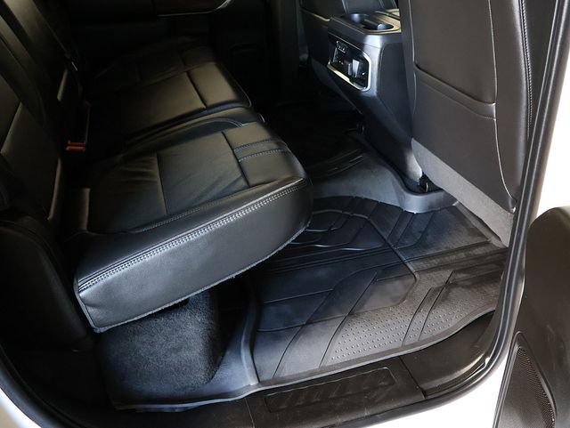 Used 2020 Chevrolet Silverado 1500 High Country w/ Technology Package AWD/4WD image 31