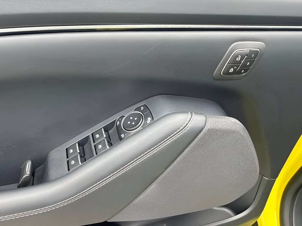 Used 2025 Ford Mustang Mach-E Select w/ Comfort Package Lite RWD image 16