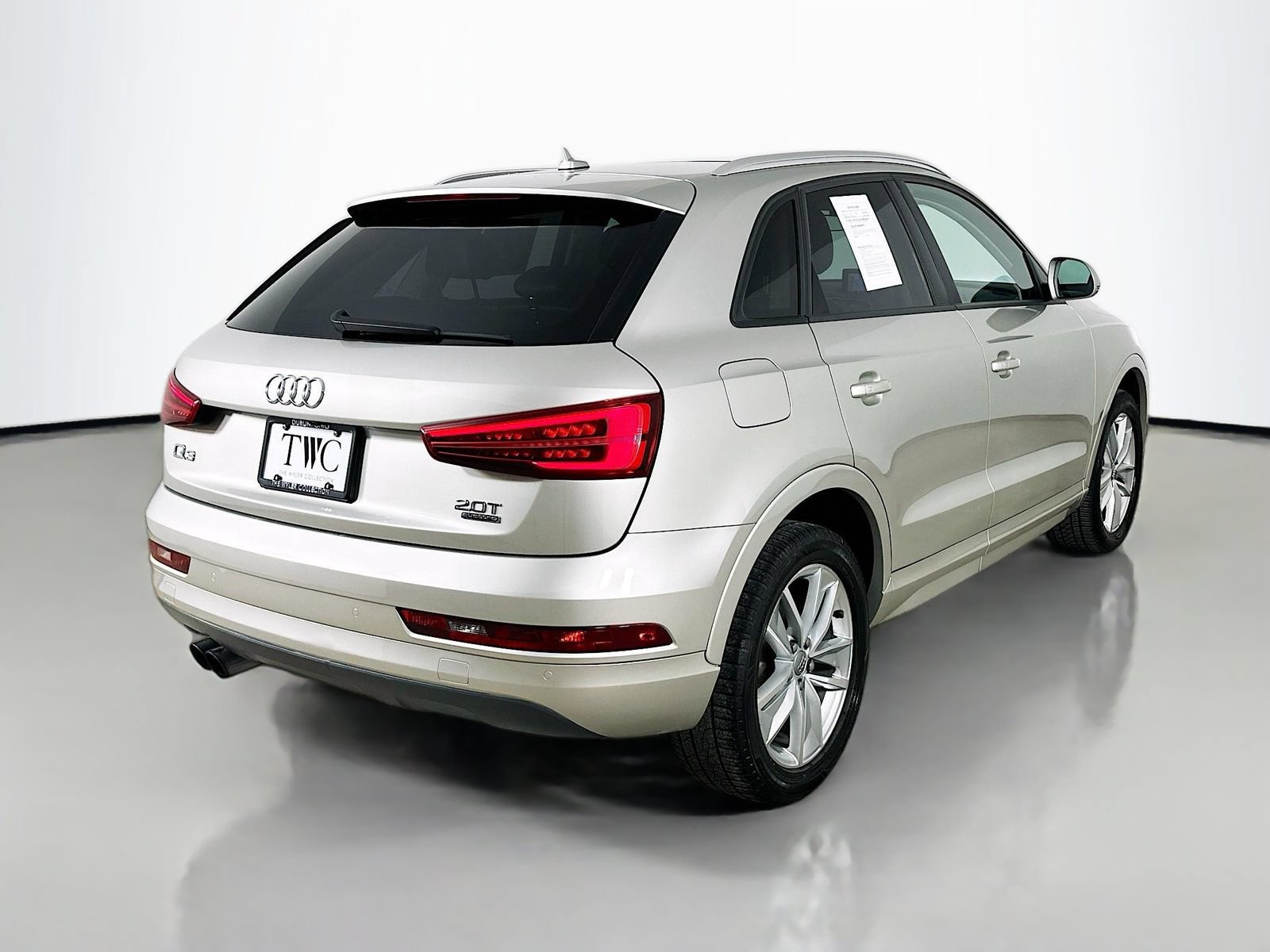 Used 2017 Audi Q3 2.0T Premium w/ Convenience Package AWD/4WD image 5