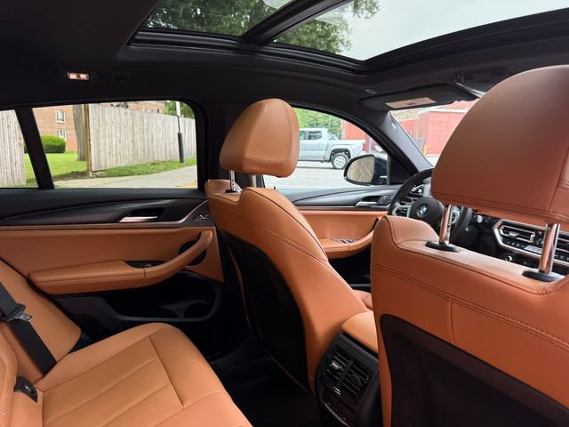 Used 2023 BMW X4 xDrive30i w/ M Sport Package AWD/4WD image 32