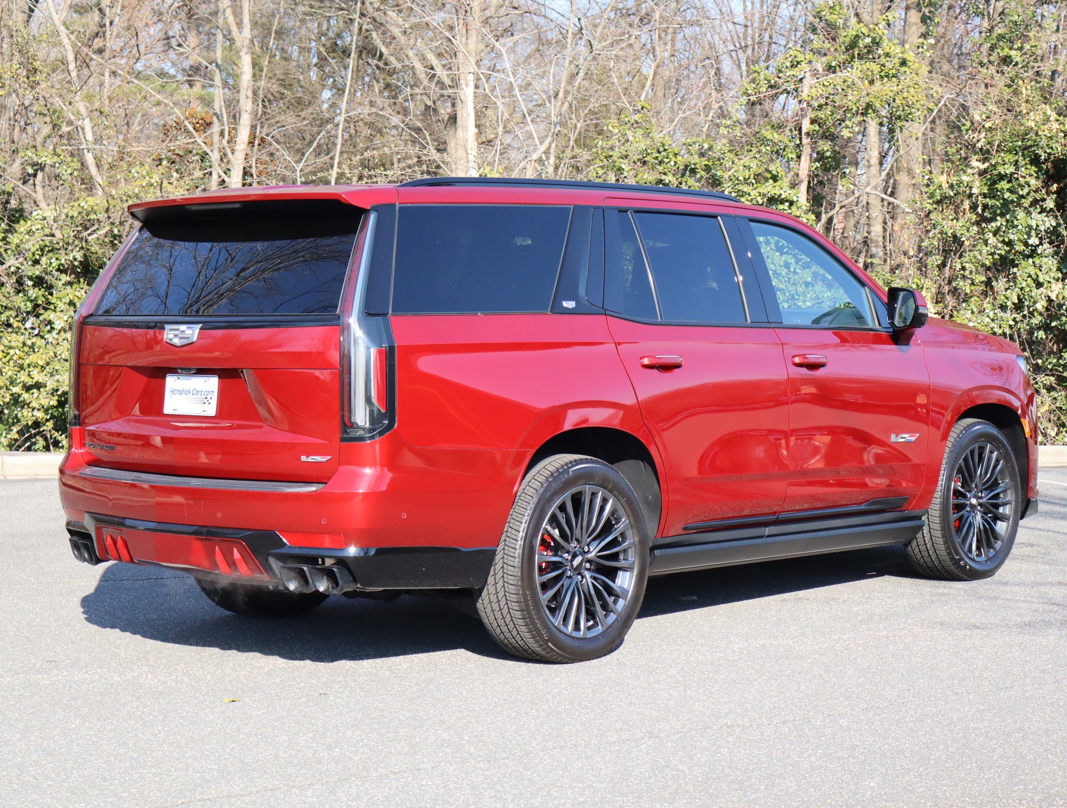Used 2024 Cadillac Escalade V w/ LPO, ONYX Package image 9