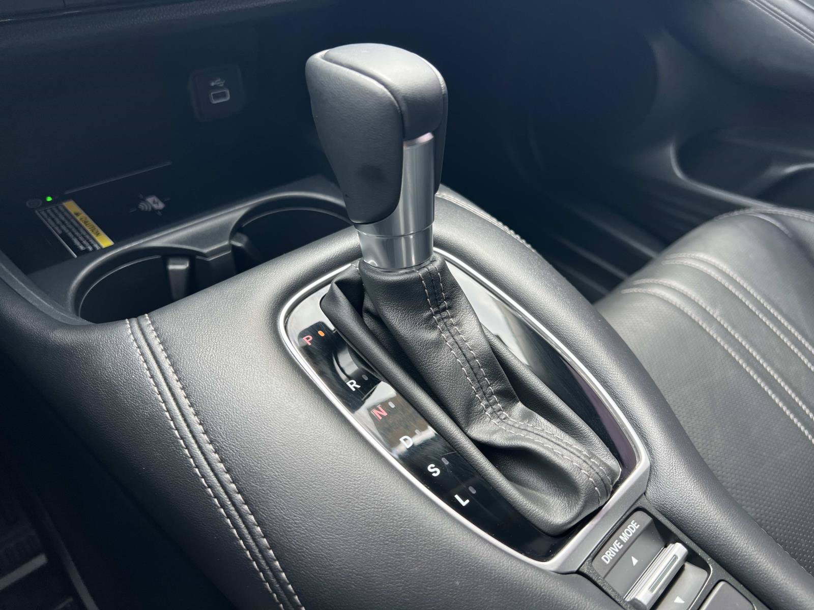 Certified 2025 Honda HR-V EX-L image 17
