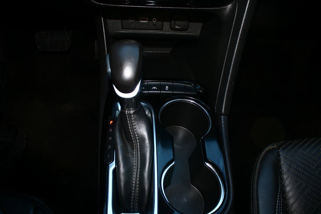 Used 2021 Buick Encore GX Essence image 18