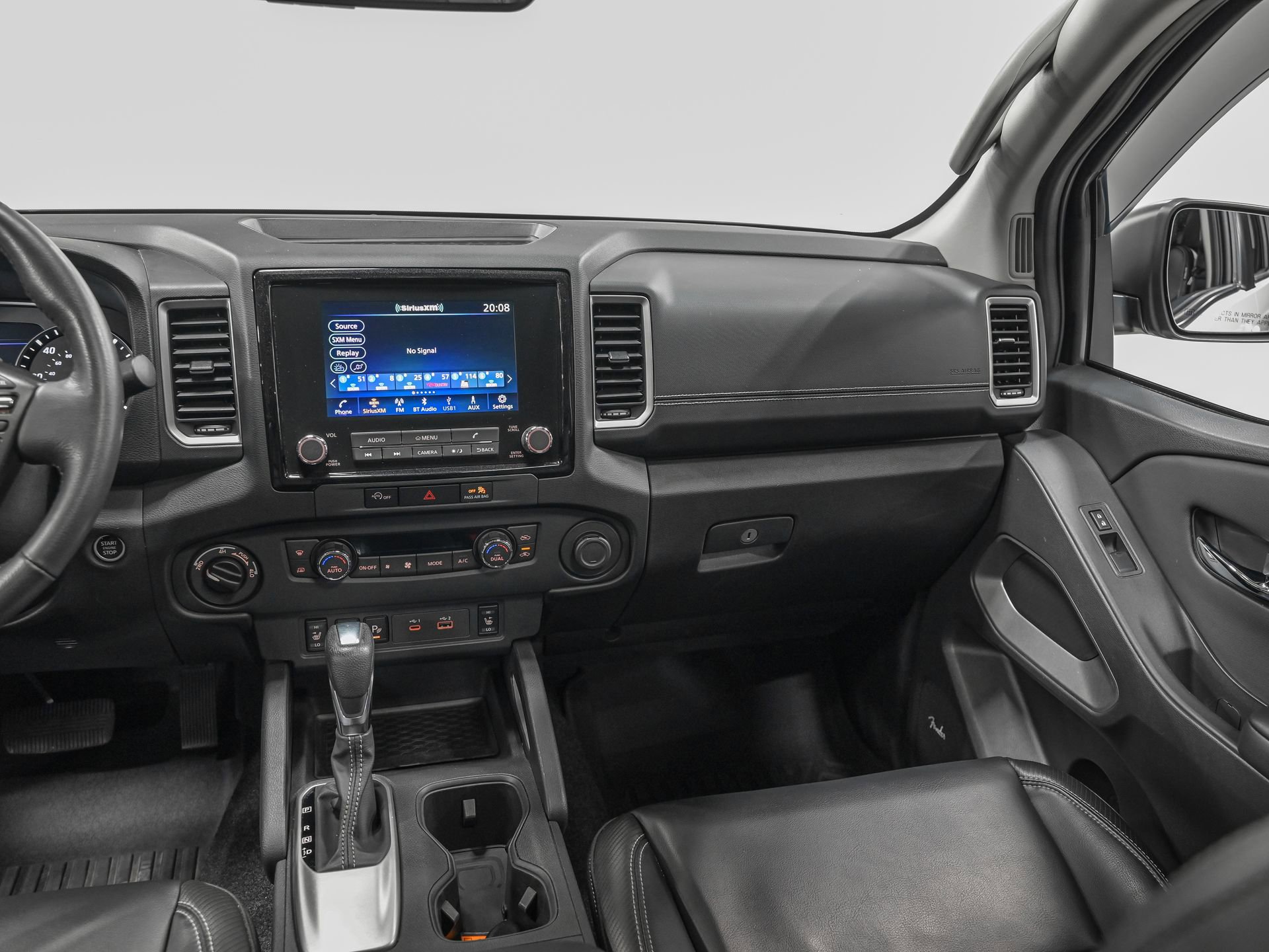 Used 2024 Nissan Frontier SL w/ Technology Package AWD/4WD image 30