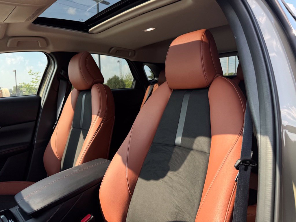Certified 2025 MAZDA CX-30 Carbon AWD/4WD image 7