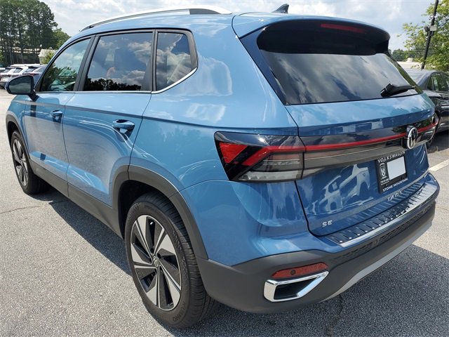 New 2025 Volkswagen Taos SE image 6
