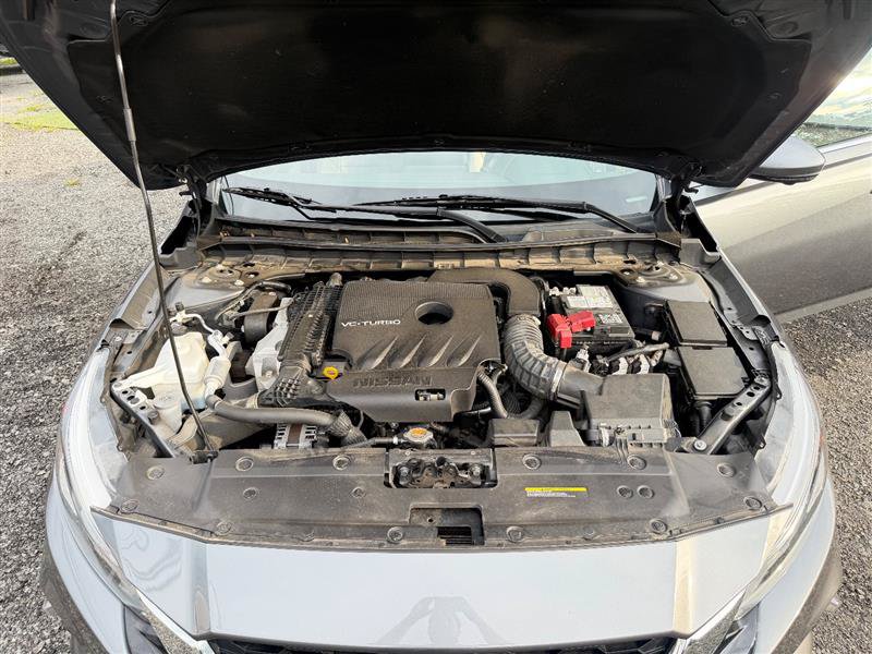 Used 2020 Nissan Altima 2.0 Platinum FWD image 11
