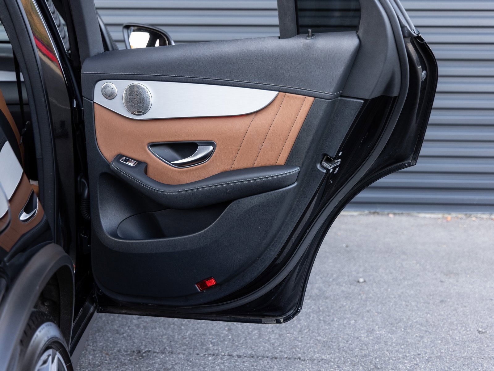 Used 2021 Mercedes-Benz GLC 43 AMG 4MATIC image 27