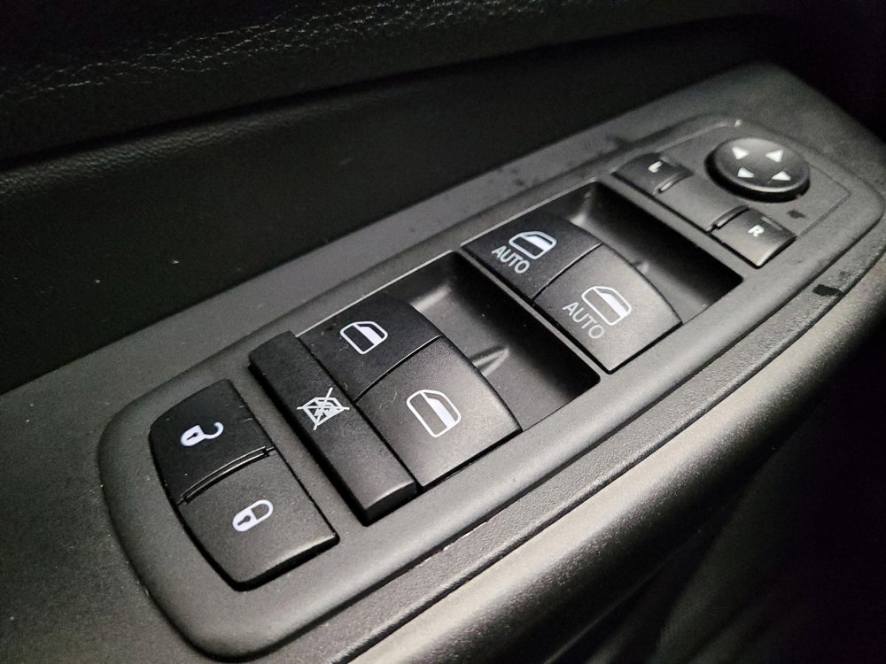 Used 2021 Jeep Cherokee Trailhawk image 27