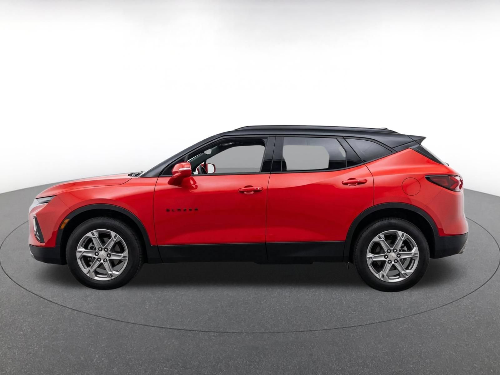 Used 2026 Chevrolet Blazer LT FWD image 4