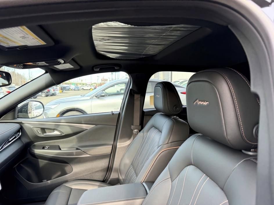 New 2026 Buick Envista Avenir image 11
