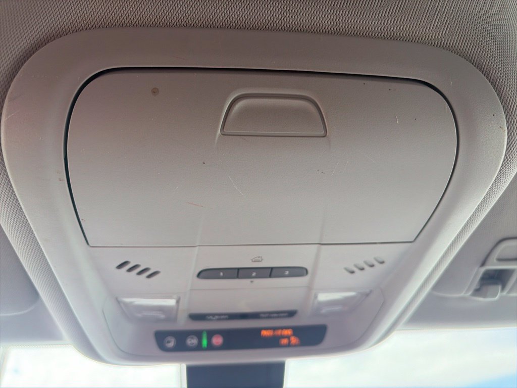 Used 2020 Chevrolet Equinox LT FWD image 50