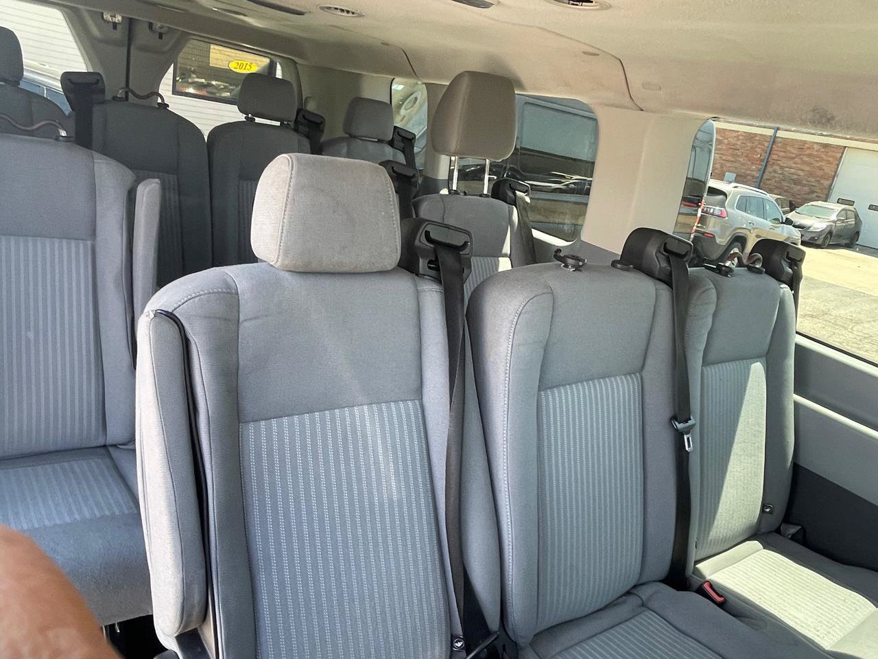 Used 2015 Ford Transit 350 XLT RWD image 7