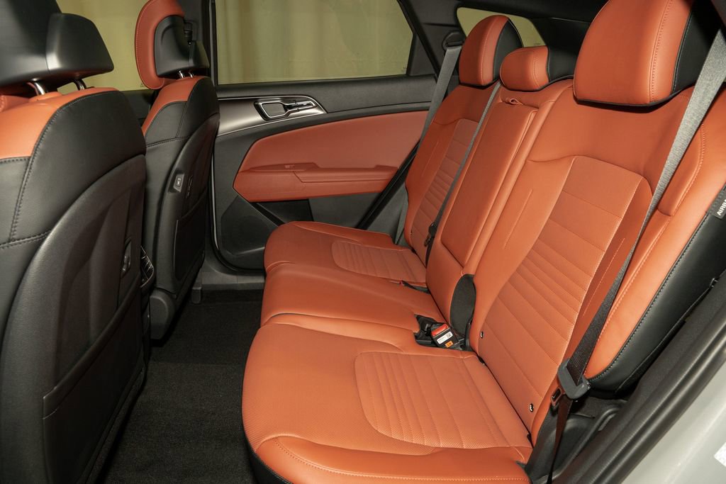 New 2026 Kia Sportage SX FWD image 9