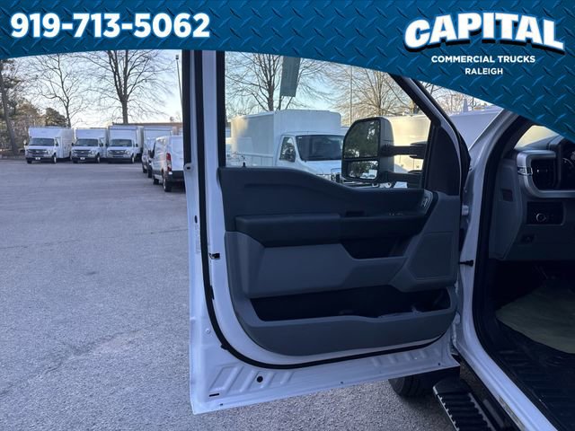 New 2025 Ford F600 4x4 Regular Cab Super Duty w/ XL Chrome Package image 19