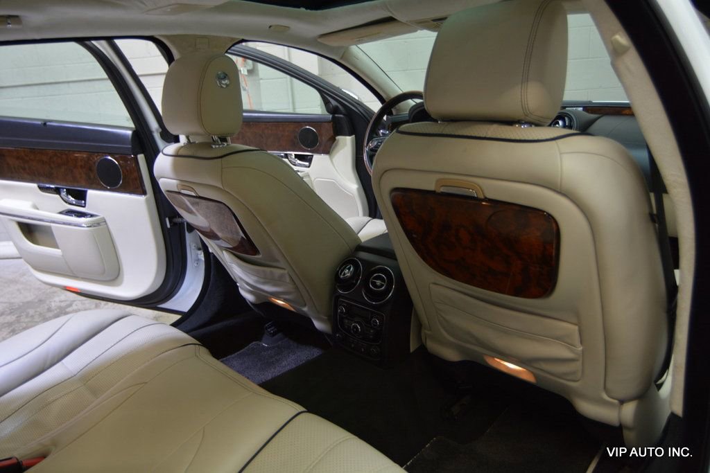 Used 2012 Jaguar XJ L image 13