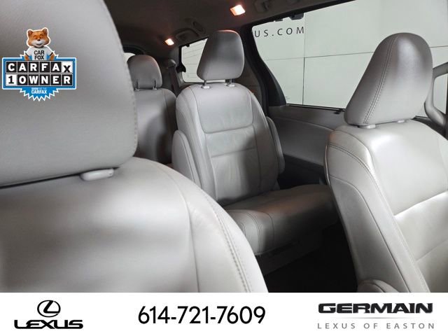 Used 2018 Toyota Sienna XLE w/ XLE Navigation Package image 21