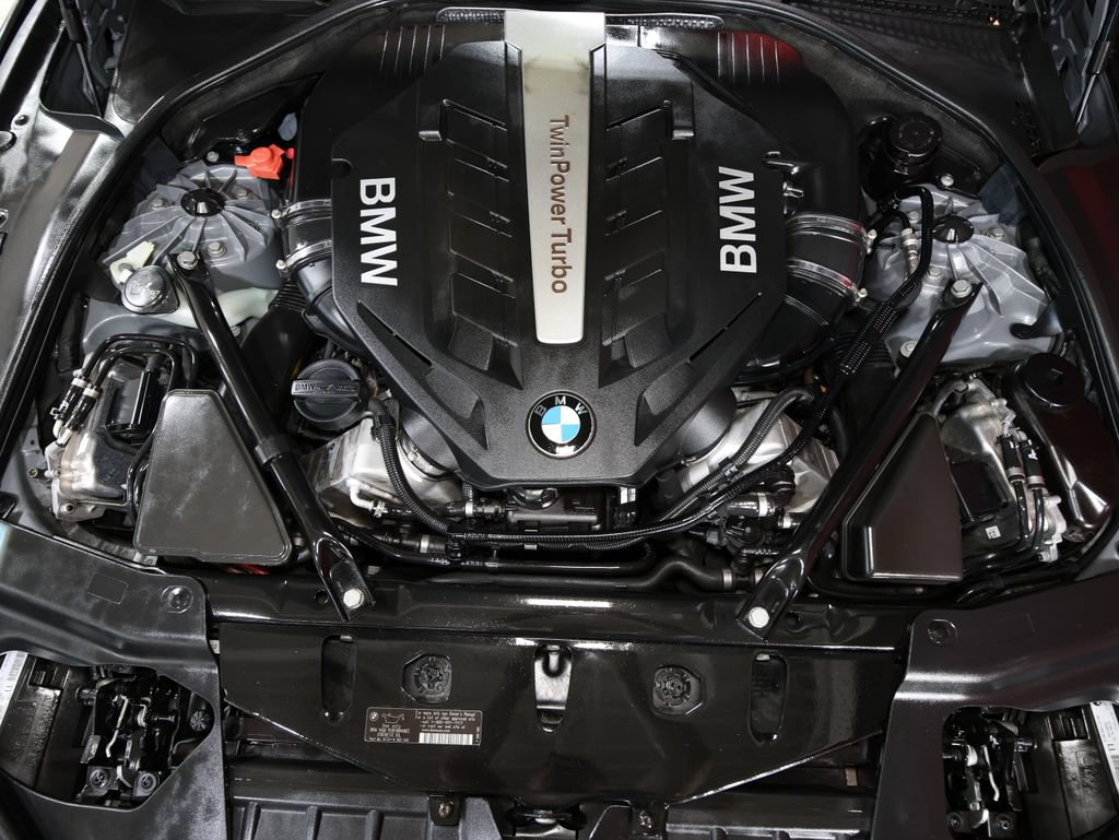 Used 2013 BMW 650i xDrive Convertible AWD/4WD image 30
