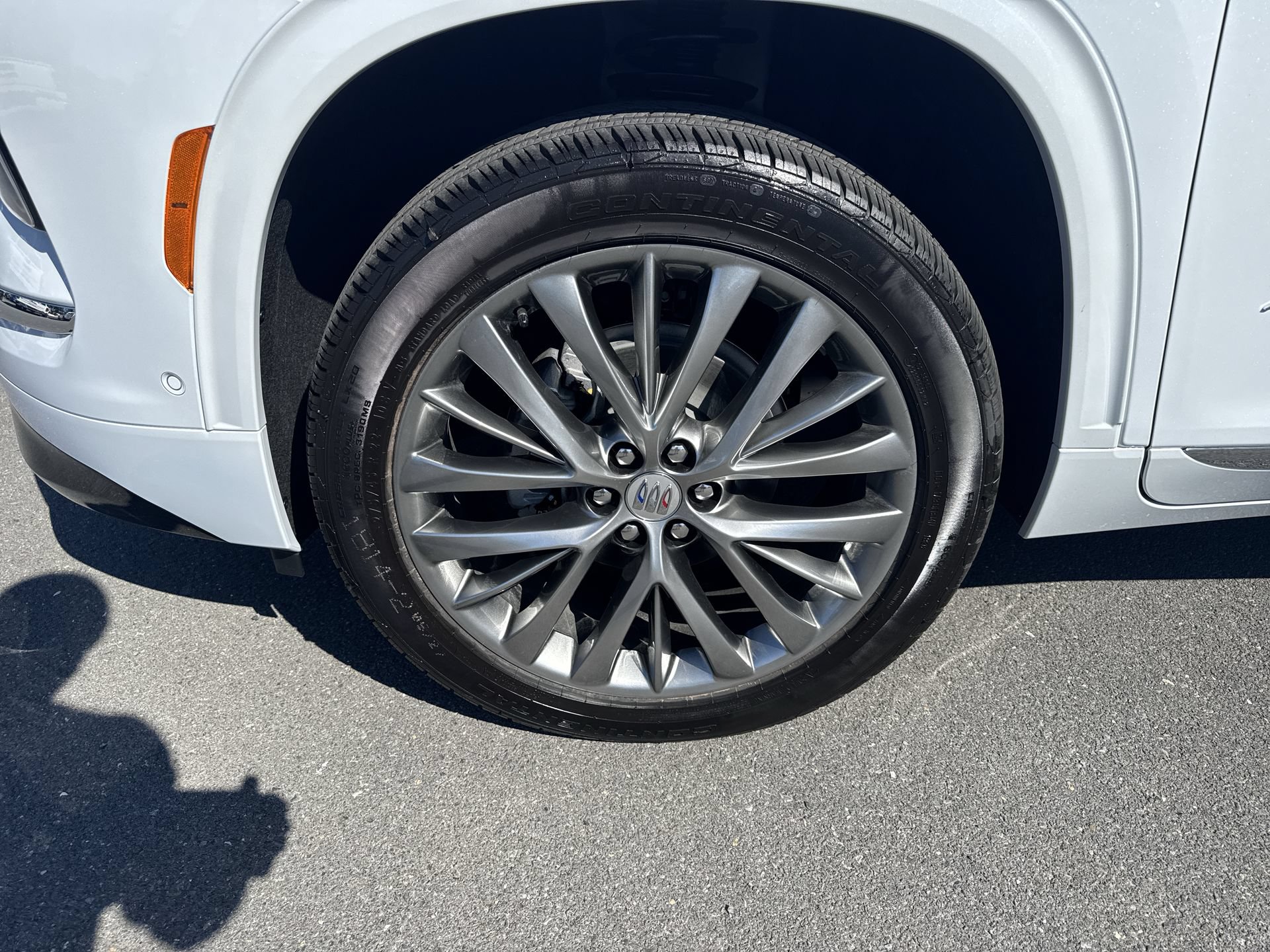 New 2026 Buick Enclave Avenir w/ Super Cruise Package AWD/4WD image 19