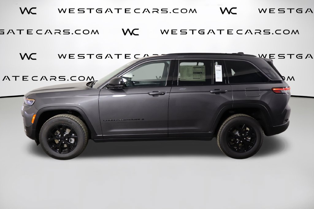 New 2026 Jeep Grand Cherokee Altitude AWD/4WD image 5