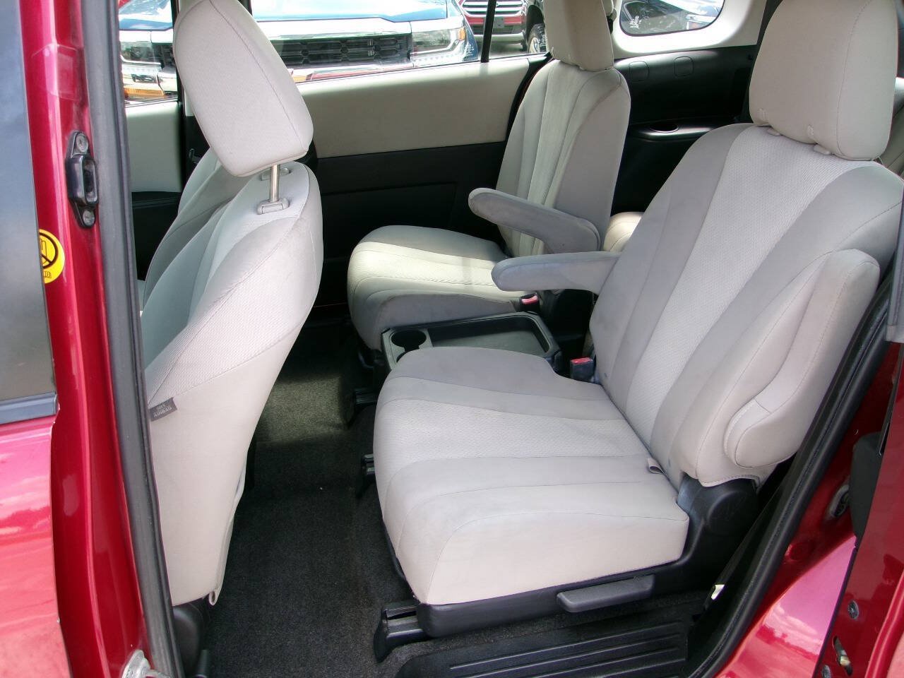 Used 2015 MAZDA MAZDA5 Sport FWD image 6