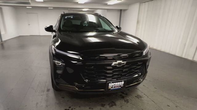 Certified 2024 Chevrolet Trax ACTIV w/ Sunroof Package FWD image 3