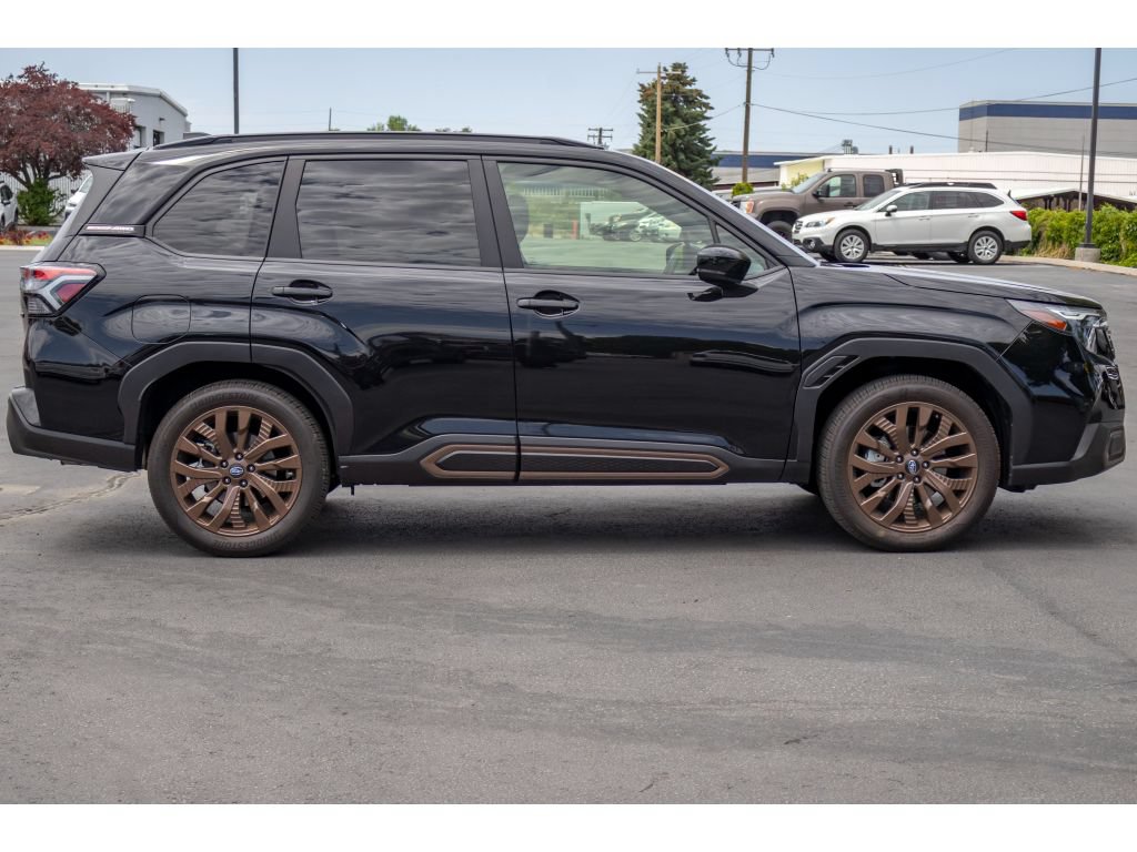 Used 2025 Subaru Forester Sport w/ Popular Package #1 AWD/4WD image 2