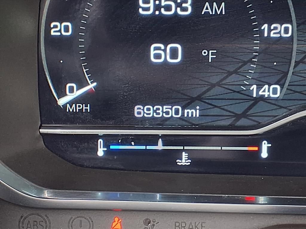 Used 2024 GMC Yukon XL SLE image 35