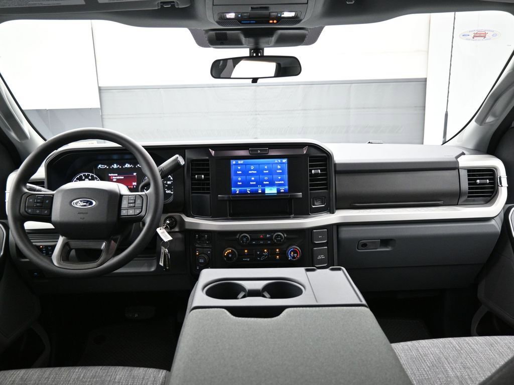 New 2026 Ford F250 XLT w/ FX4 Off-Road Package image 24