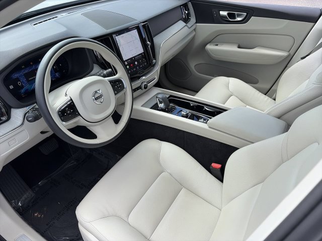 Used 2024 Volvo XC60 B5 Plus w/ Protection Package AWD/4WD image 19