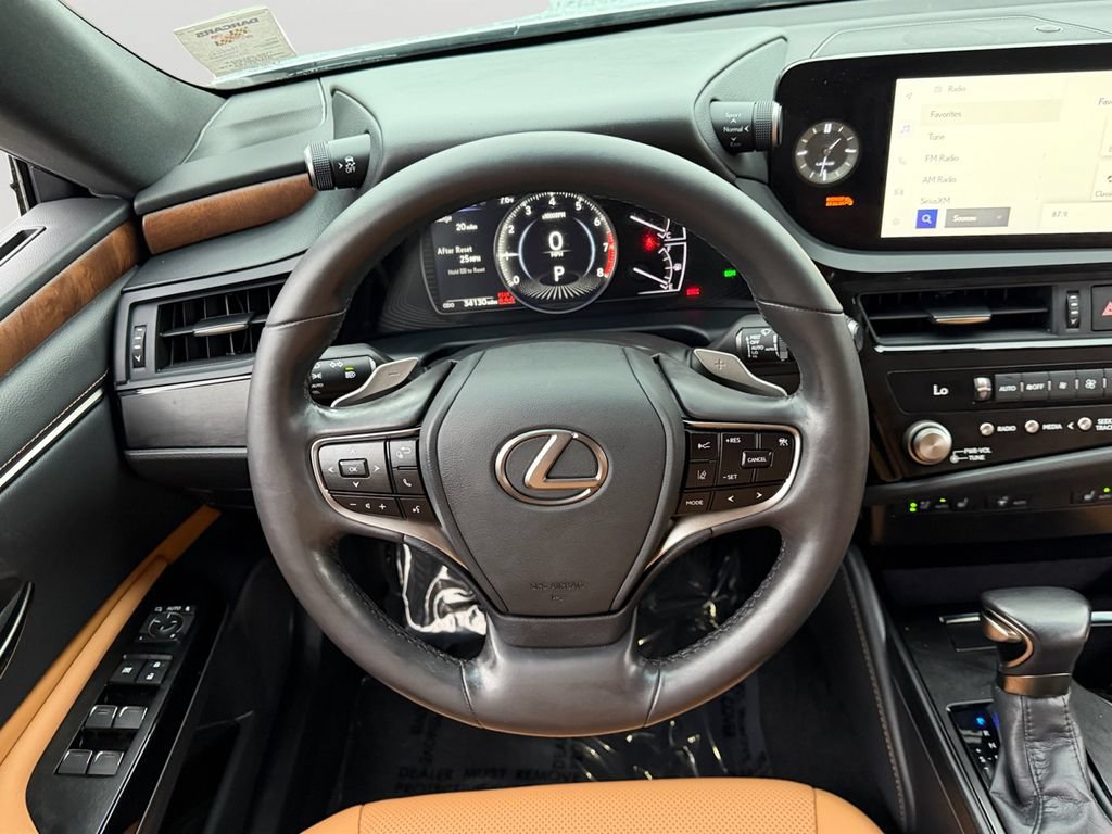 Used 2023 Lexus ES 350 w/ Premium Package FWD image 16