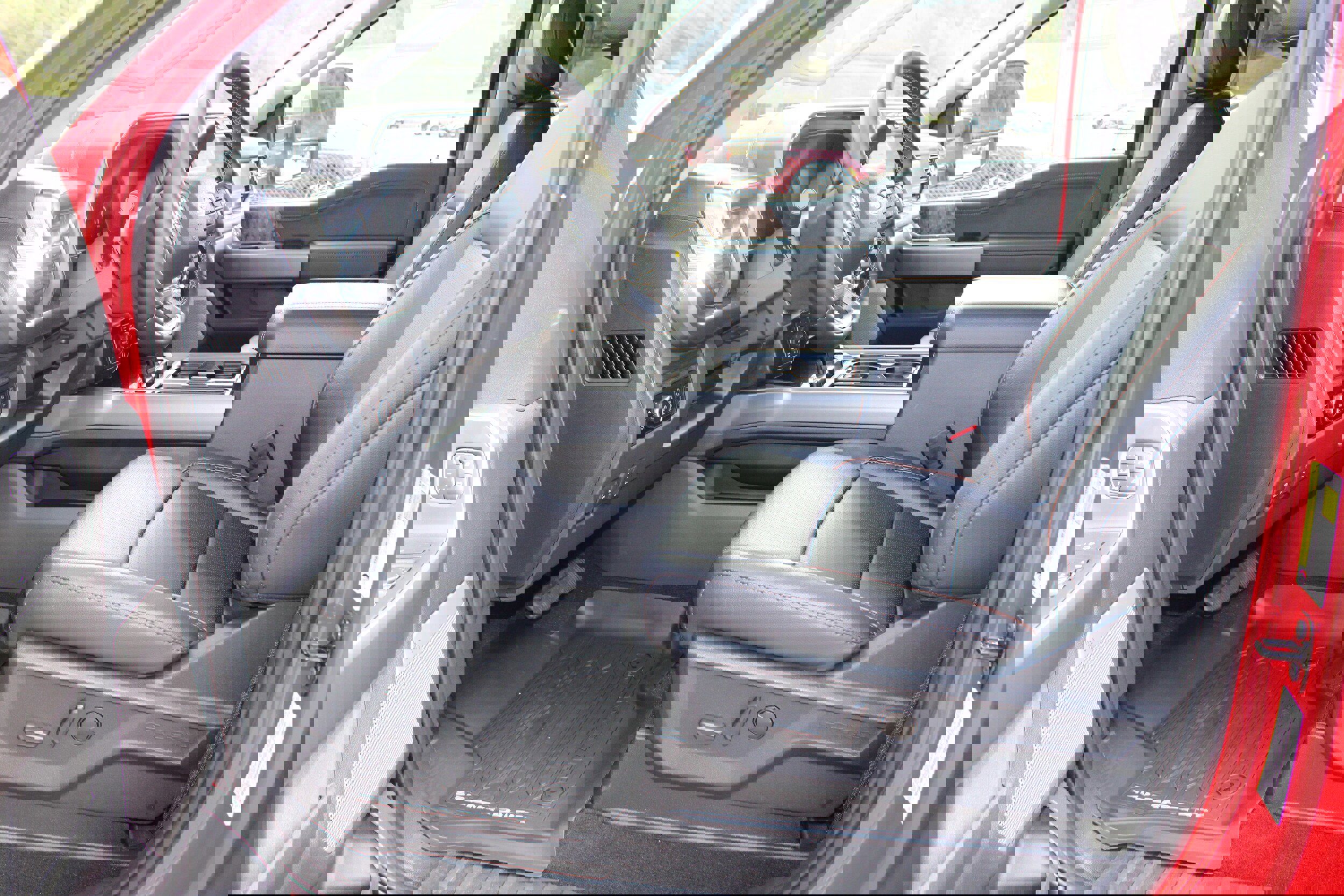 New 2026 Ford F250 Lariat image 12