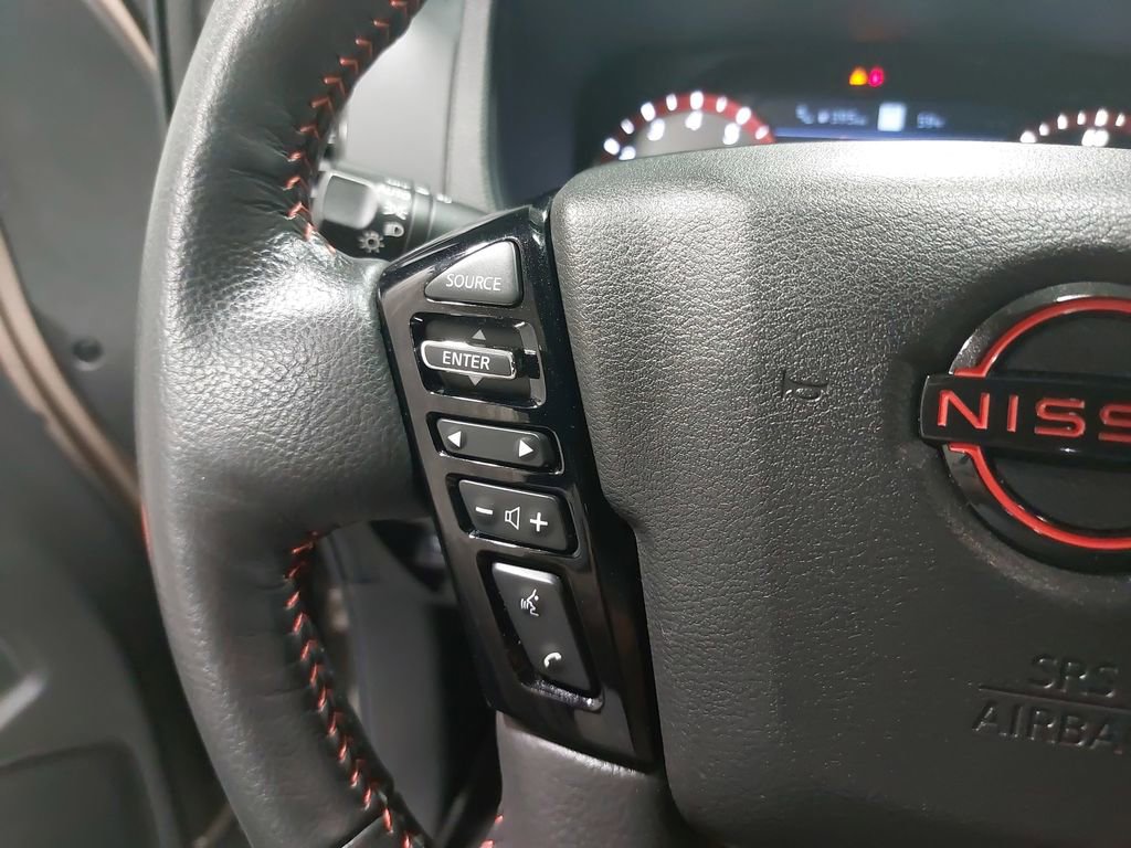 Used 2024 Nissan Frontier PRO-4X w/ Pro Convenience Package image 16