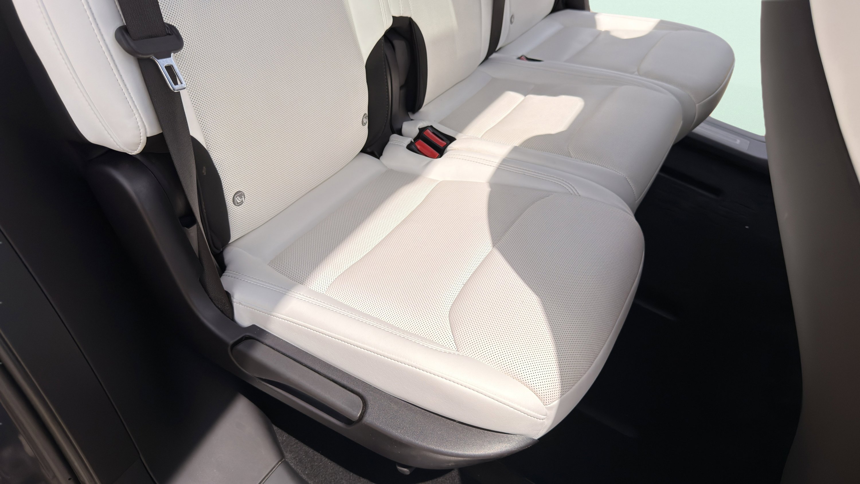 Used 2023 Tesla Model X AWD/4WD image 43
