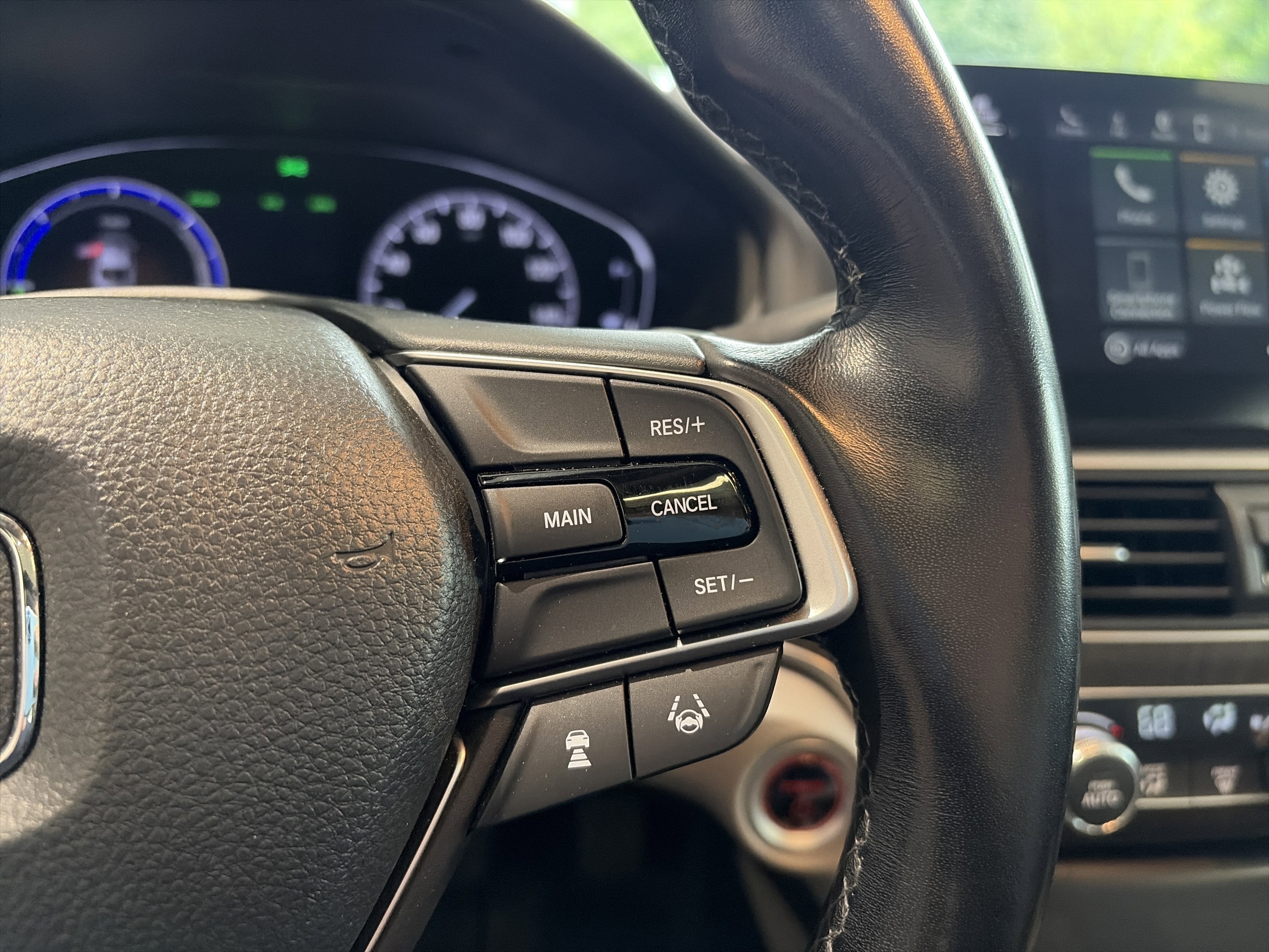 Used 2020 Honda Accord EX-L image 31
