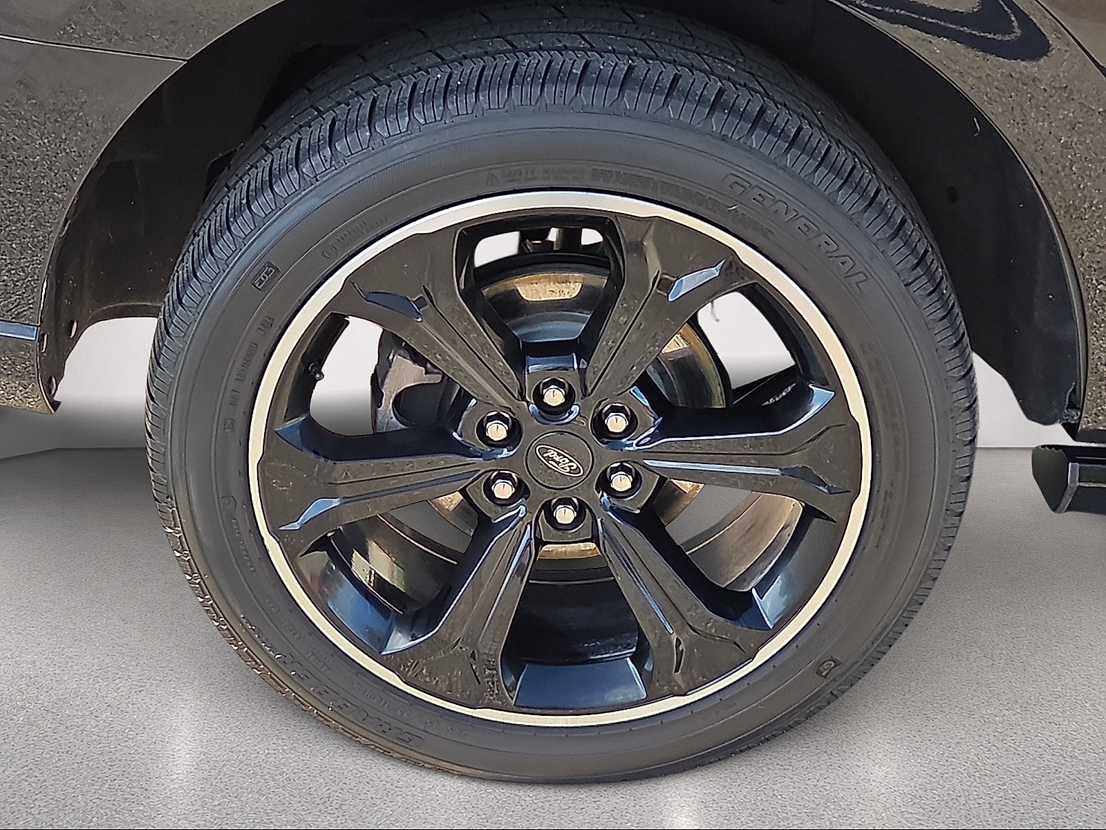 Certified 2024 Ford Expedition Limited AWD/4WD image 7