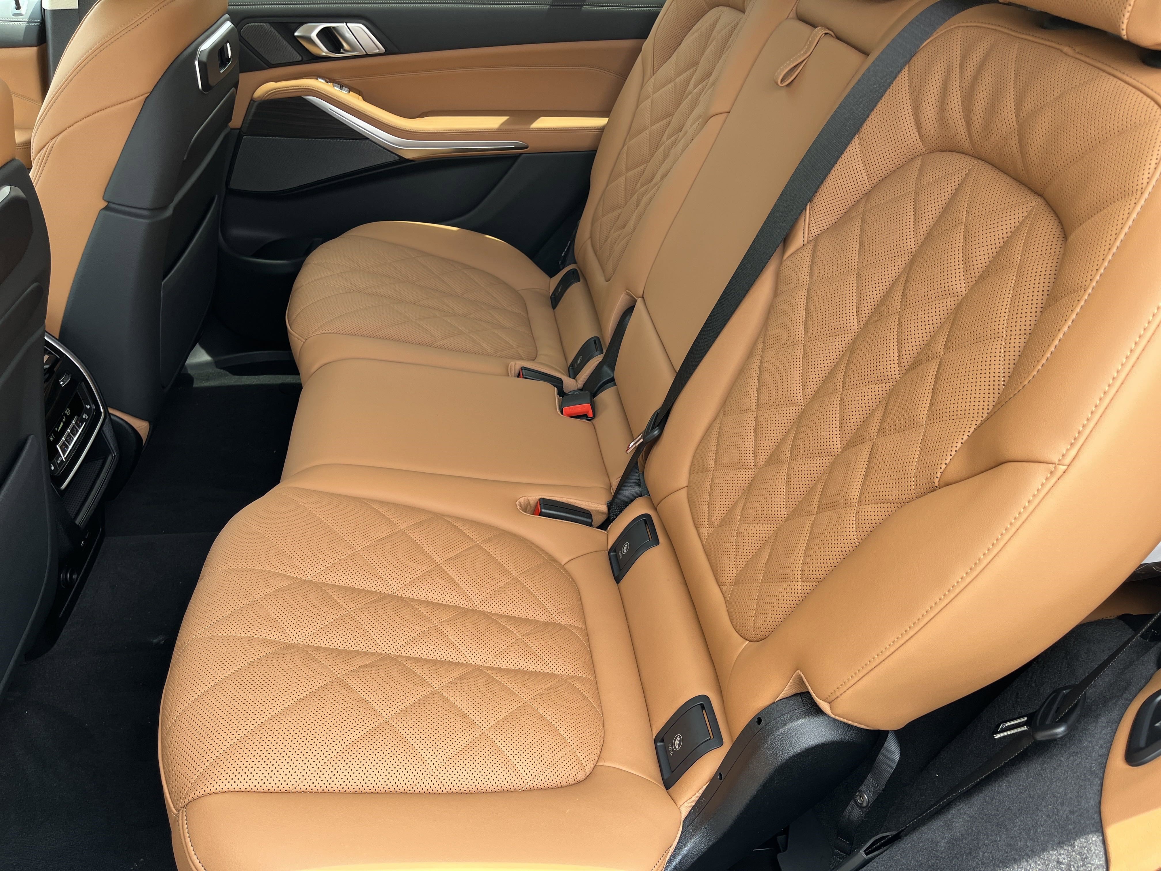 New 2026 BMW X7 xDrive40i w/ Premium Package image 23