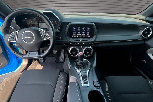 Used 2022 Chevrolet Camaro LT w/ Technology Package RWD image 7
