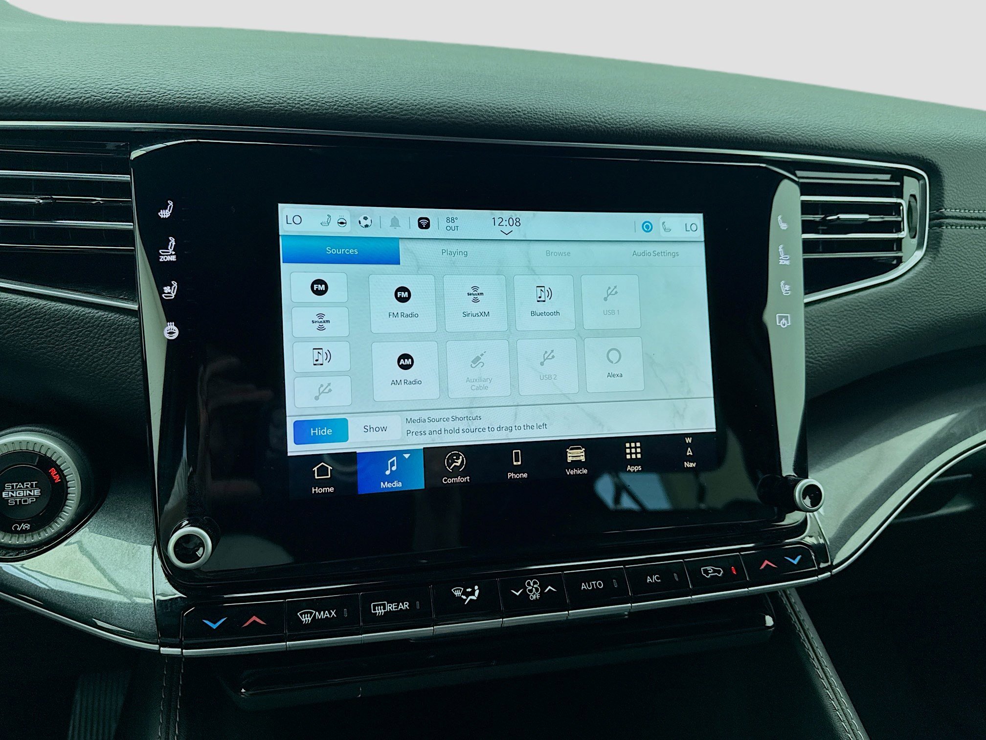 Used 2024 Jeep Wagoneer 2WD image 11