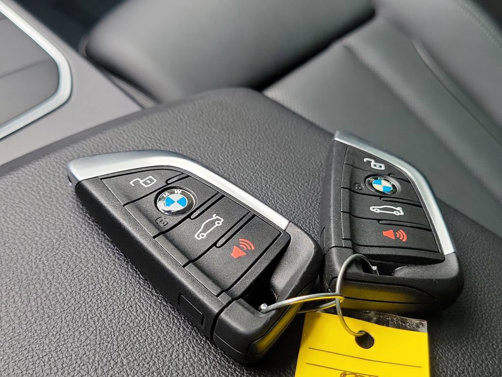 Used 2025 BMW 230i Coupe RWD image 37