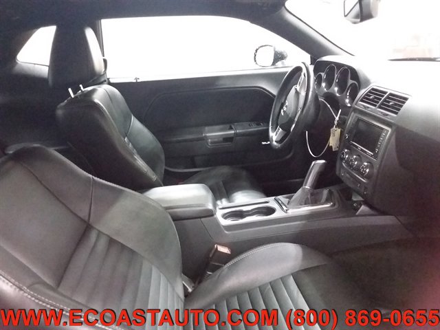 Used 2013 Dodge Challenger R/T RWD image 10