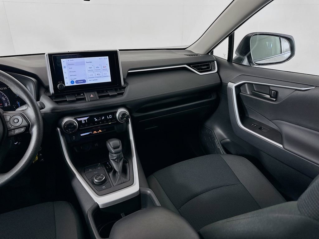 Certified 2025 Toyota RAV4 LE image 22