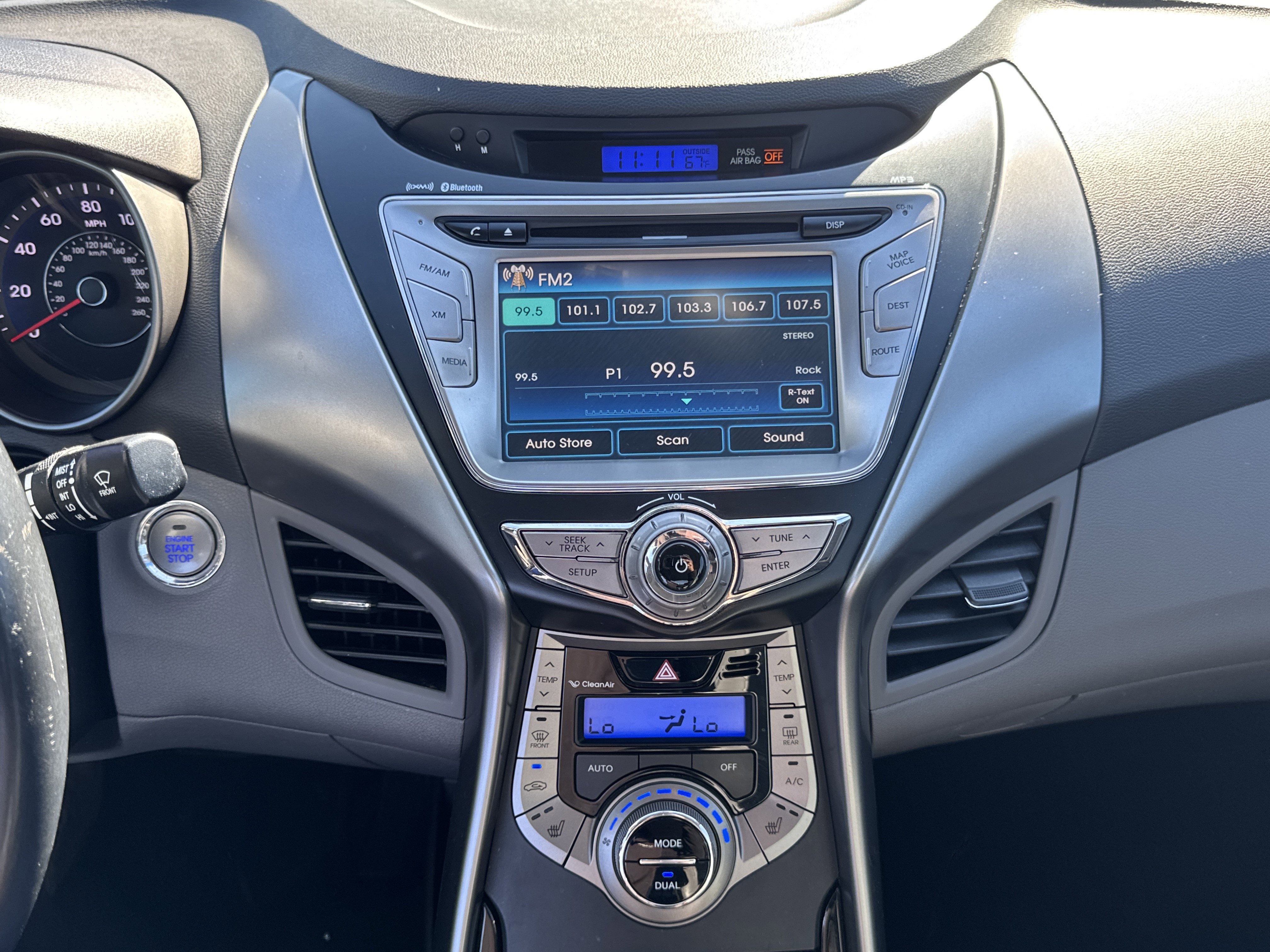 Used 2013 Hyundai Elantra Limited w/ Technology Pkg image 19