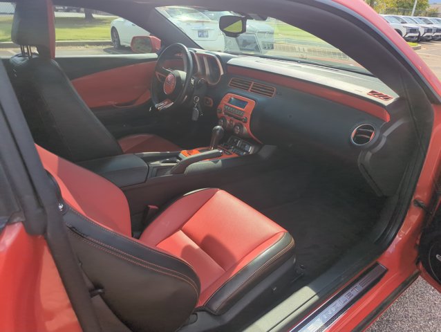 Used 2011 Chevrolet Camaro SS w/ Interior Accent Trim Package RWD image 15