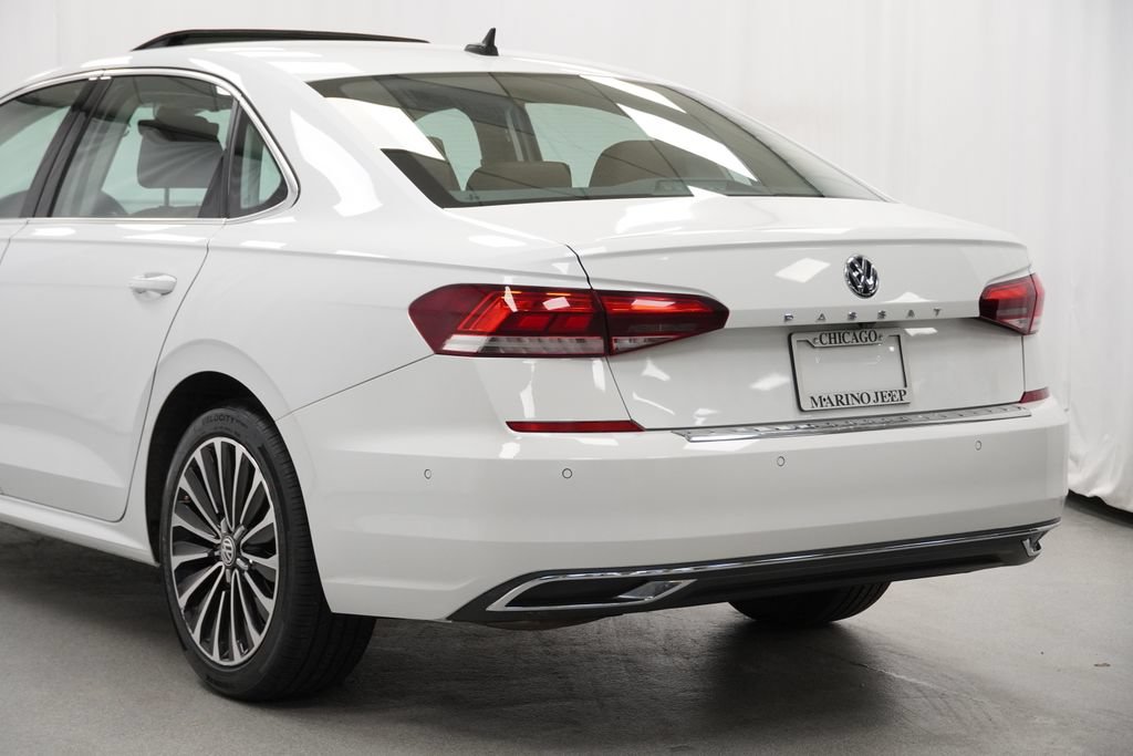 Used 2022 Volkswagen Passat 2.0T FWD image 13