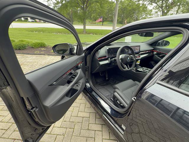 New 2027 BMW 530i xDrive AWD/4WD image 7